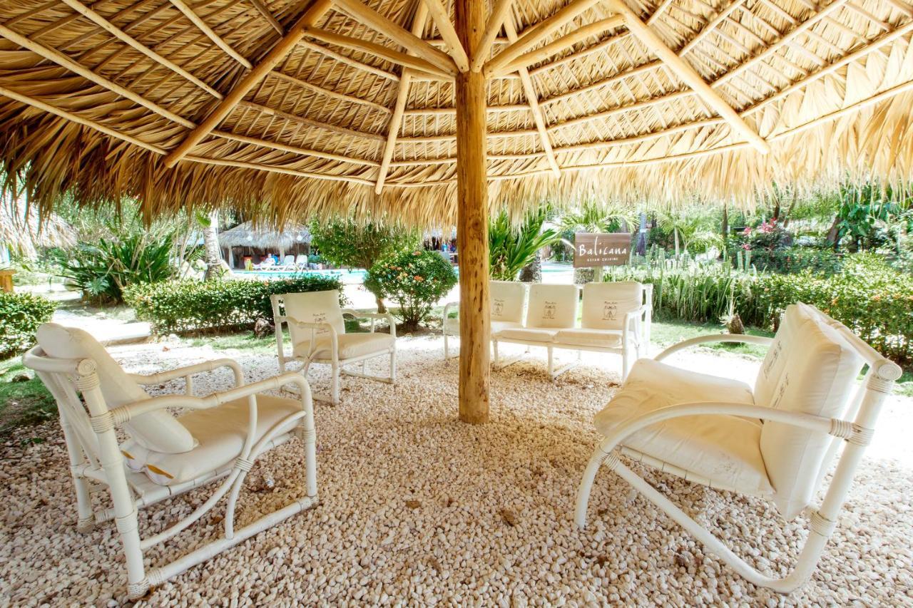 Aventura Village Los Corales Beach And Spa Punta Cana Exteriör bild